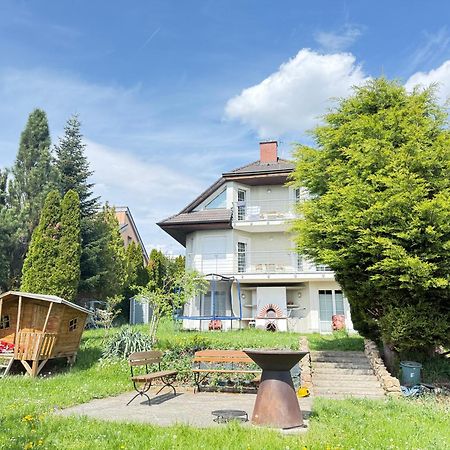 Diamondvilla, 4 Bedroom Apartment, Garden & Spa Prag Dış mekan fotoğraf