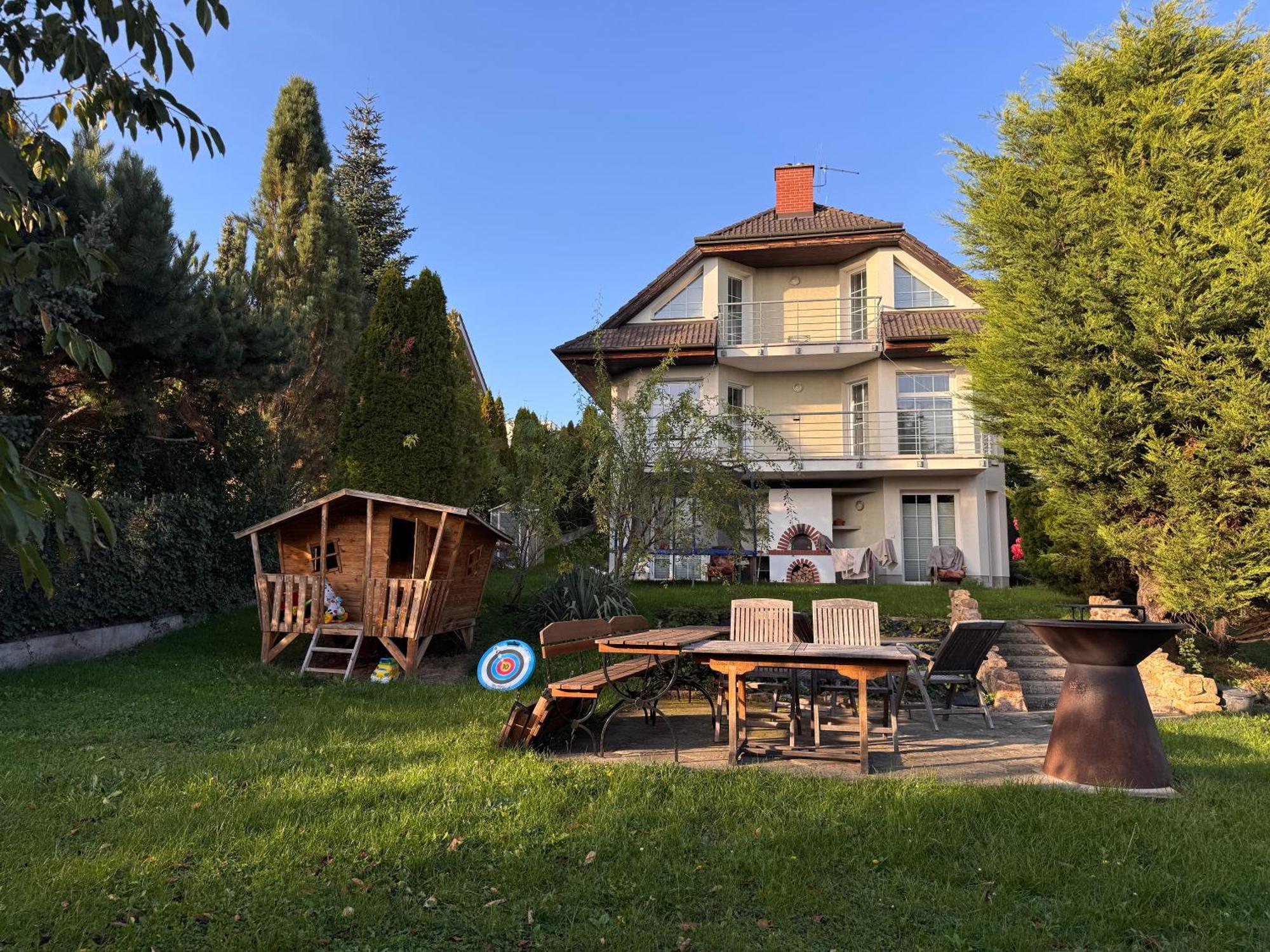 Diamondvilla, 4 Bedroom Apartment, Garden & Spa Prag Dış mekan fotoğraf